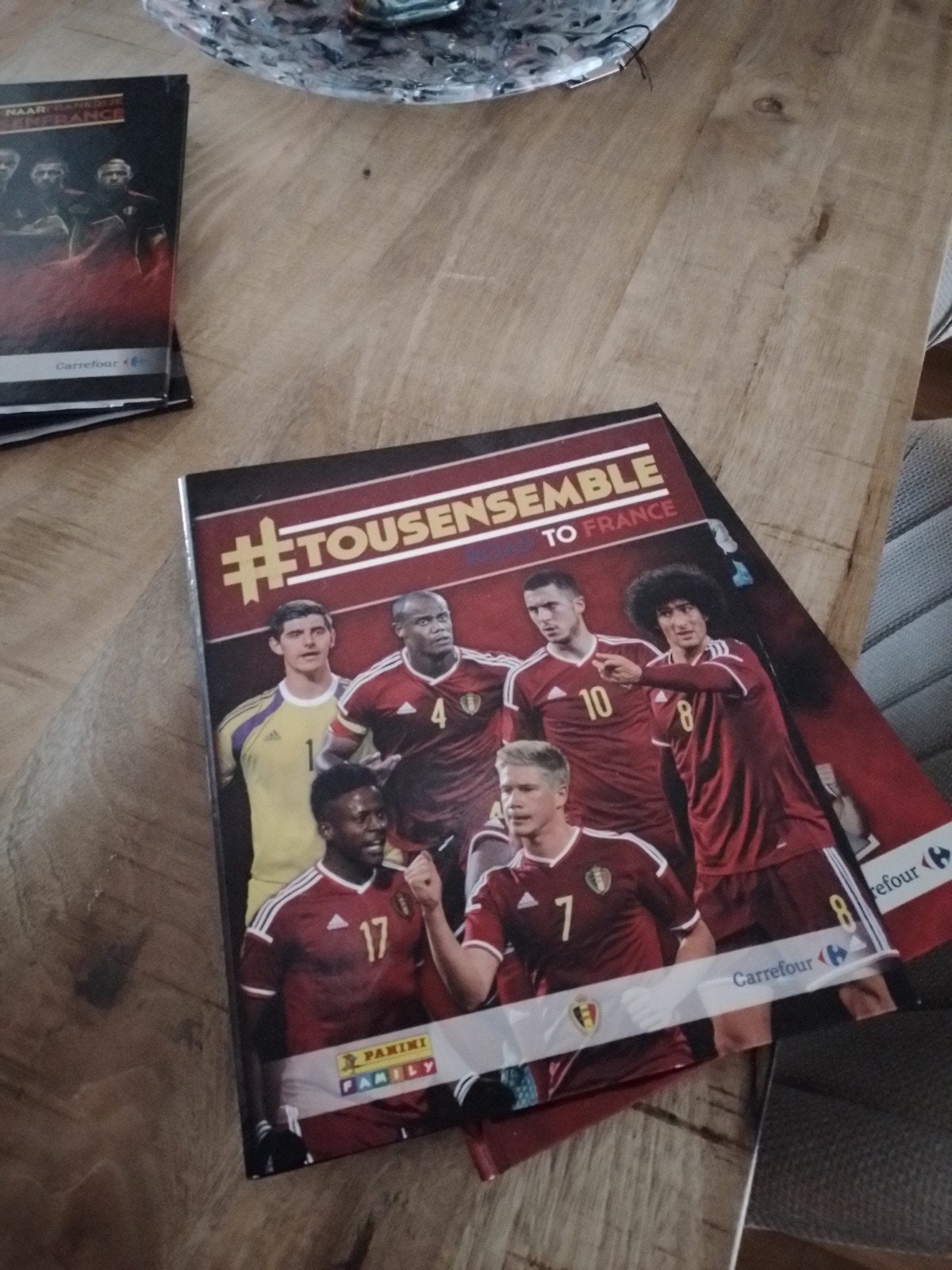 Panini album 2015, Enlèvement