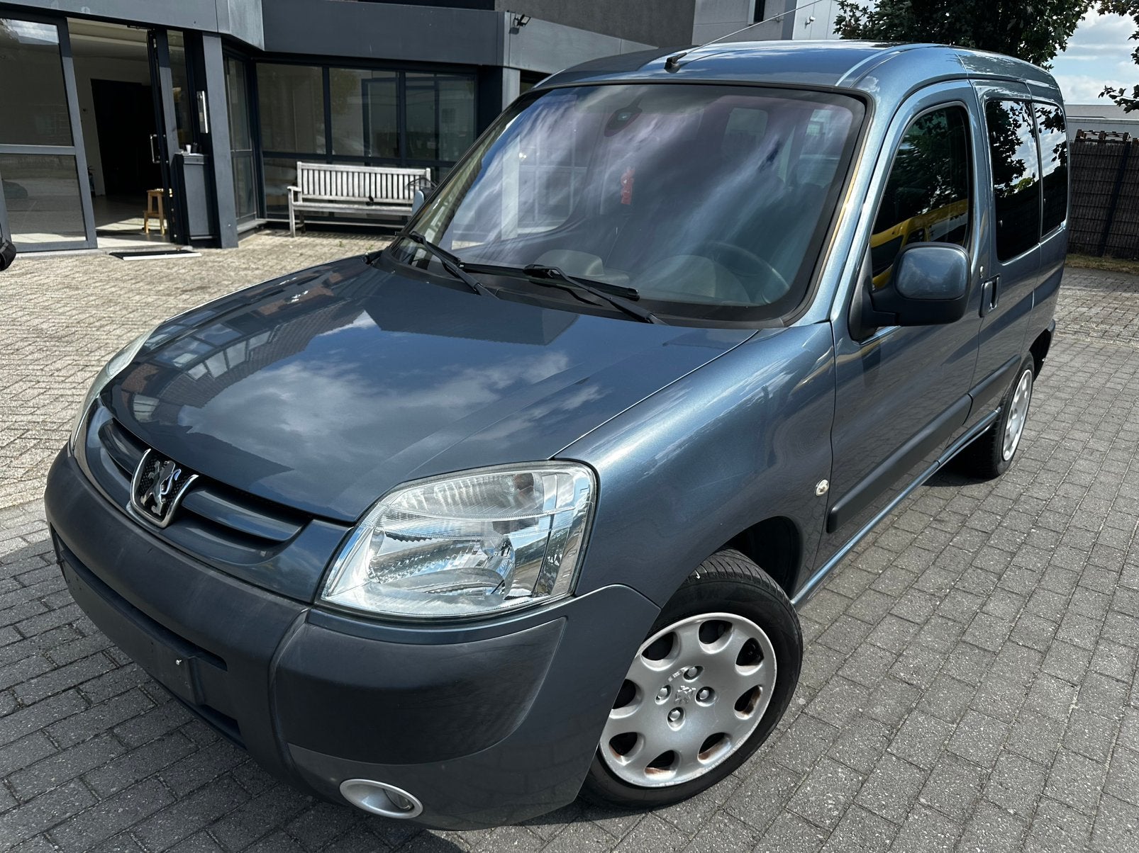 Peugeot partner, Auto's, Voorwielaandrijving, Zwart, 4 cilinders, Elektrische ramen