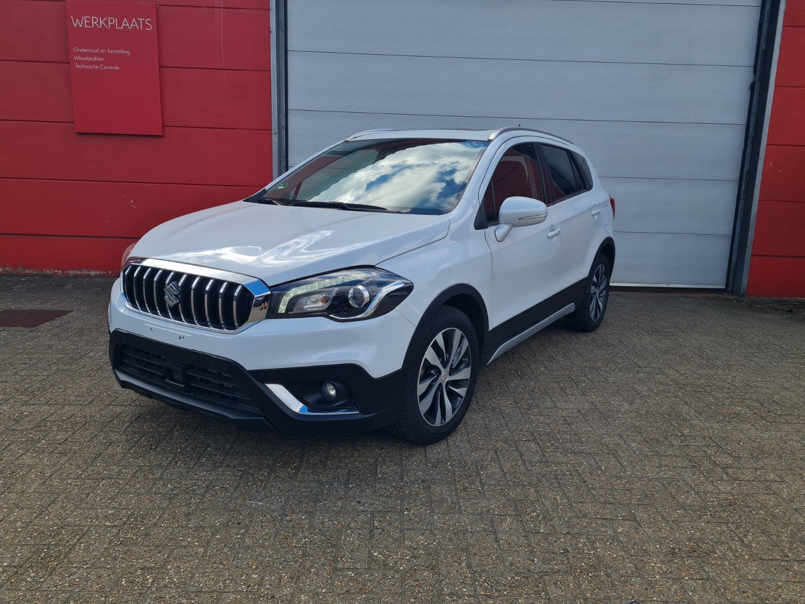 Suzuki S Cross - Navi/PDC/Camera, Auto's, Suzuki, Voorwielaandrijving, Wit, Bedrijf, 5 deurs