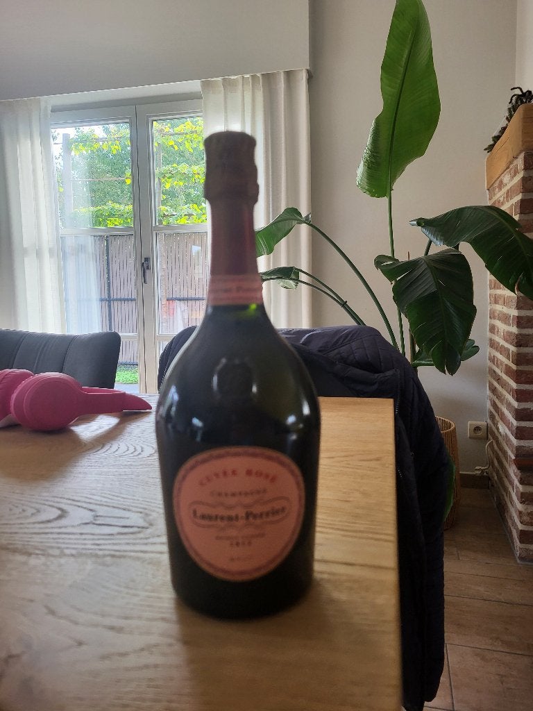 Laurent Perrier Grand Cuvée rosé, Ophalen, Nieuw