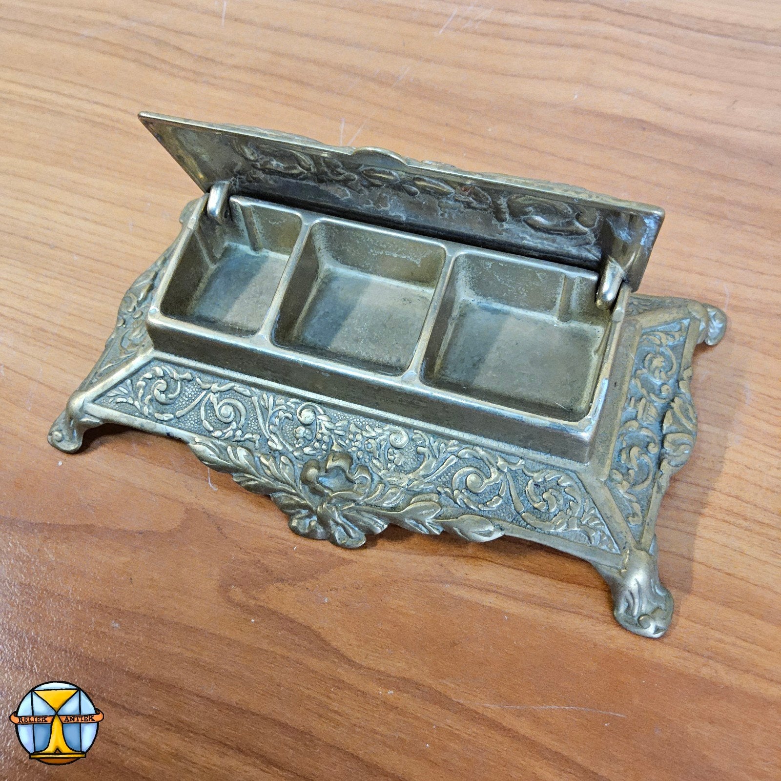 Plateau à timbres Neorenrenaissance/Art Nouveau vintage en c, Enlèvement ou Envoi