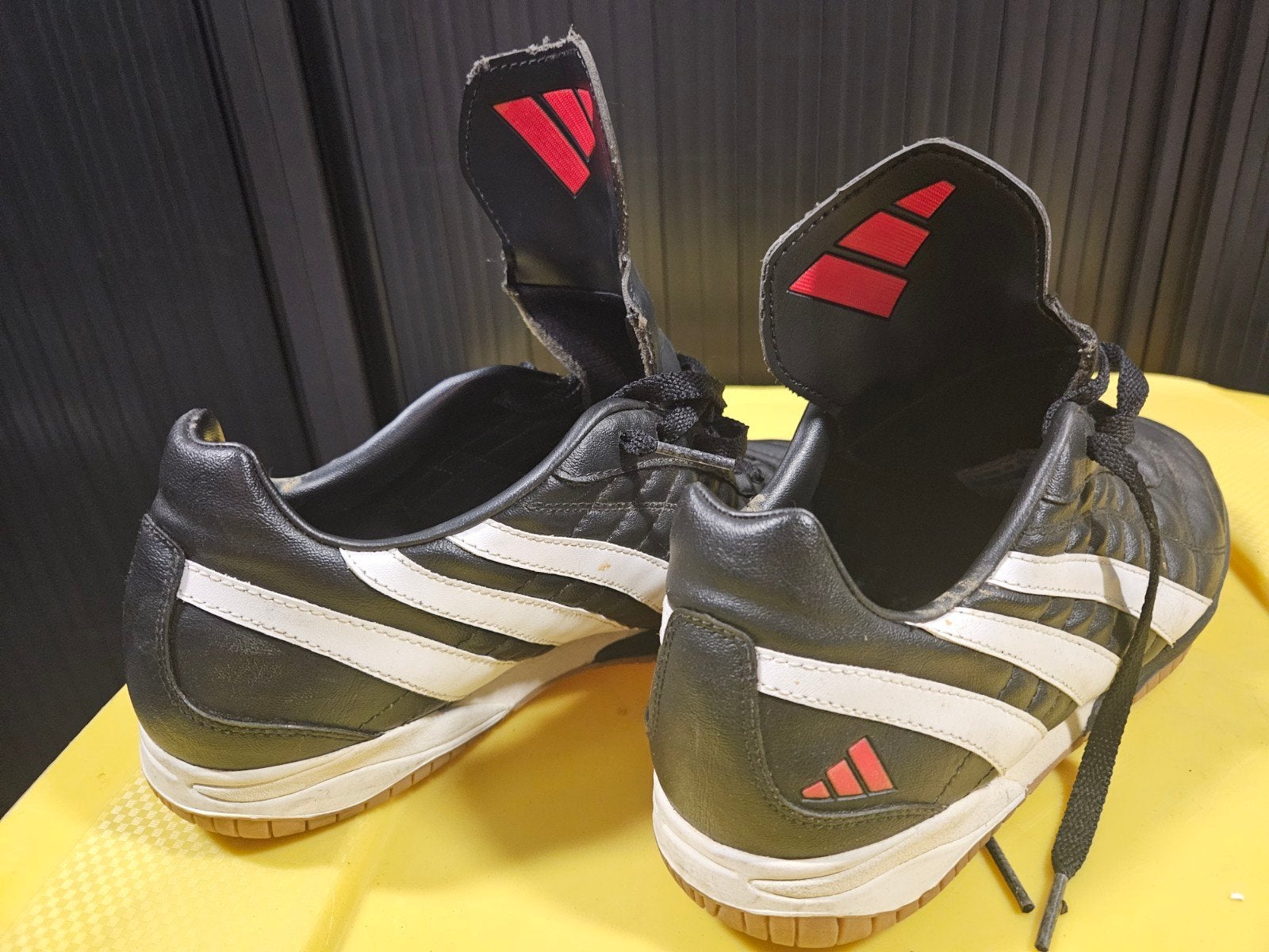 Schoenen zaalvoetbal., Ophalen, Adidas