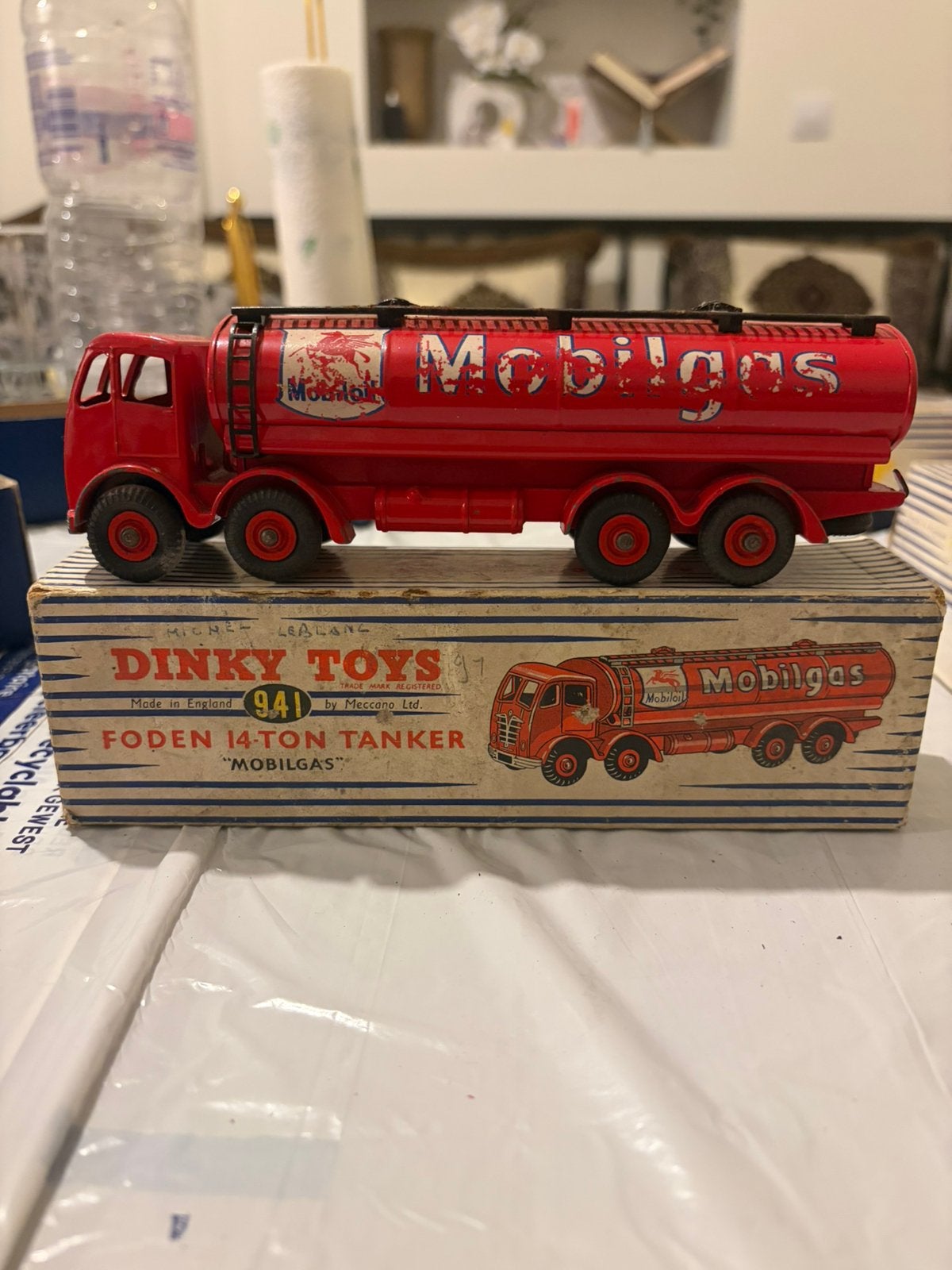 Dinky Toys 941 – Foden 14-Ton Tanker - avec boîte d’origine, Enlèvement, Comme neuf, Dinky Toys