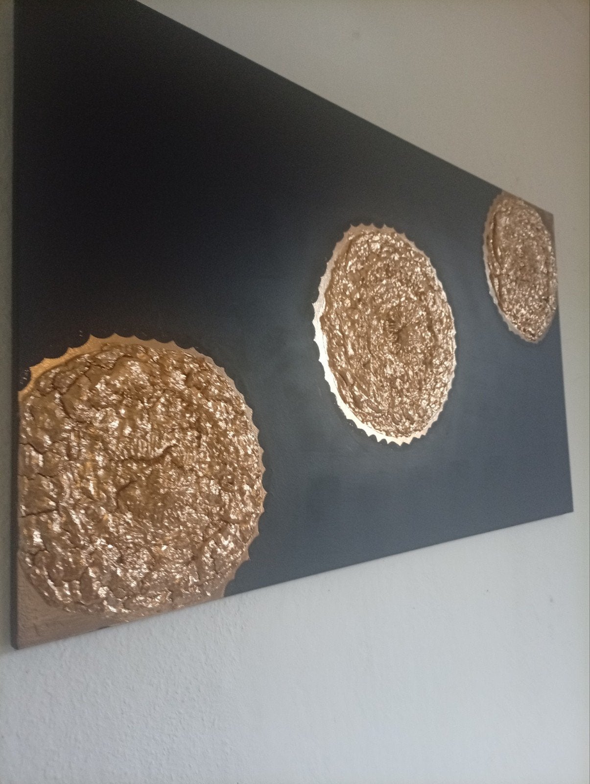Tableau a l'huile avec des feuilles en Or. Pièce unique, Enlèvement
