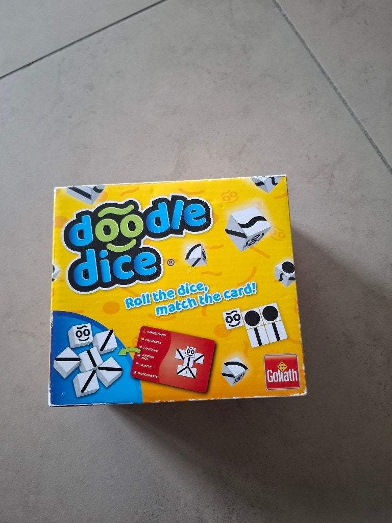 "Doodle dice" spel, Drie of vier spelers, Ophalen of Verzenden, Zo goed als nieuw