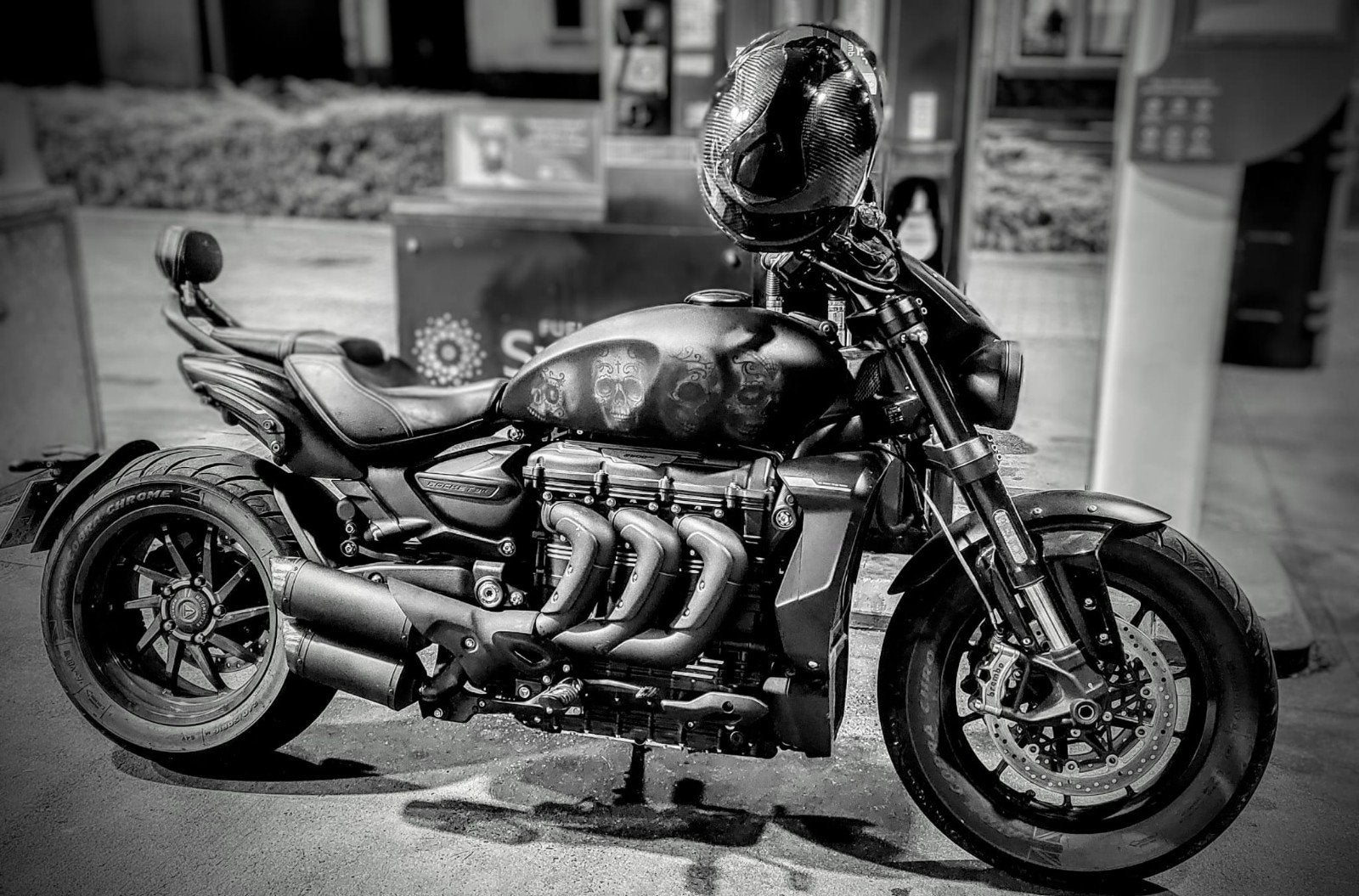 triumph rocket 3 storm personnalisée  2025, Particulier, Autre