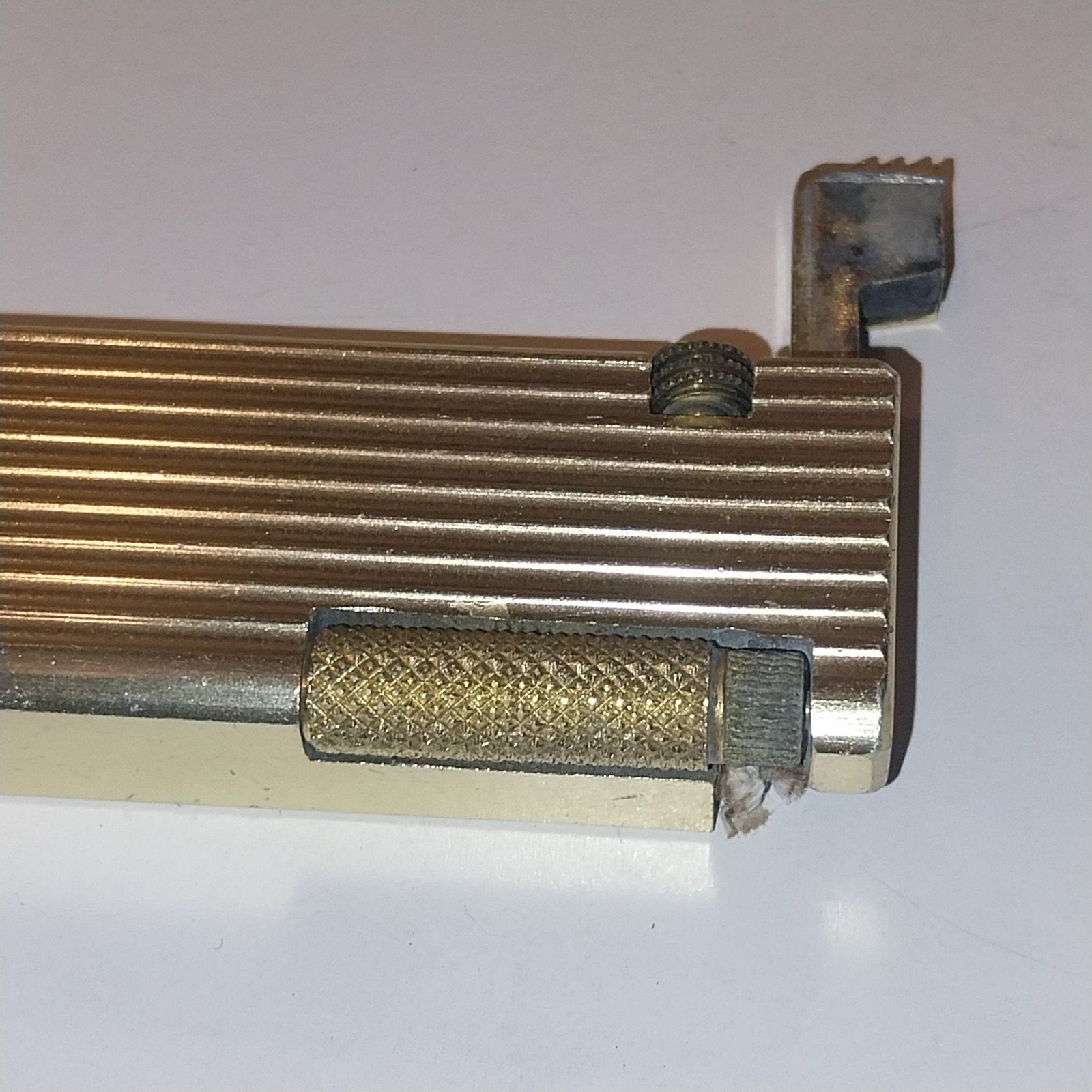 Vintage Cygnus aansteker – goudkleurig reliëfmodel, Ophalen, Gebruikt, ., Cygnus