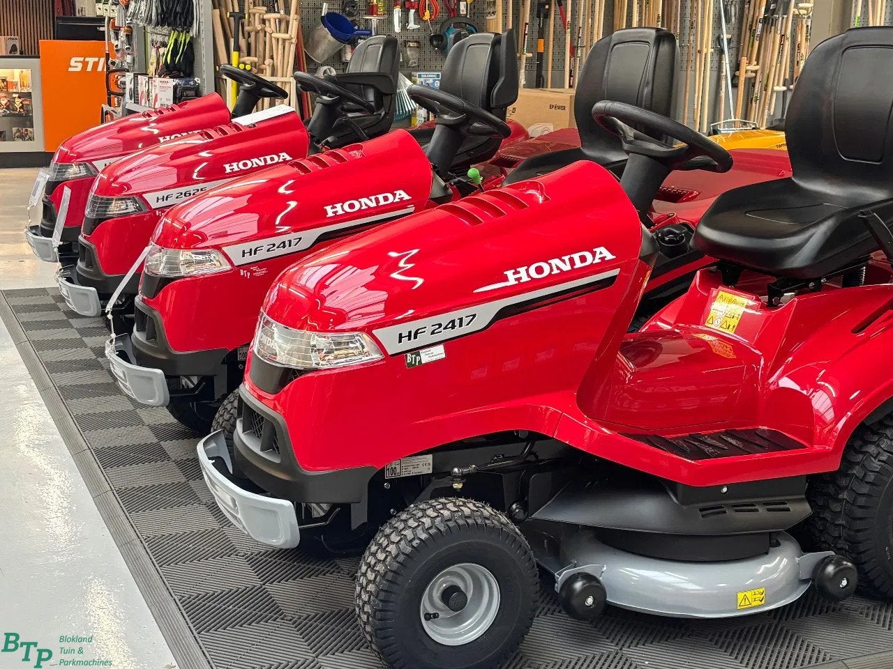 Honda Zitmaaiers op voorraad! De beste vangende zitmaaier!, Antiquités & Art, Antiquités | Outils & Instruments