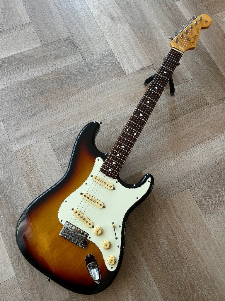 2012 Fender Japan ST62-TX Stratocaster 3-Tone Sunburst MIJ, Ophalen, Gebruikt, Solid body, Fender