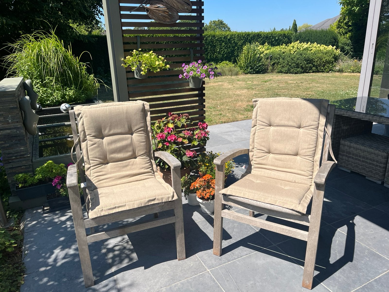 Chaise de terrasse en teck avec oreiller 2 pièces., Chaise, Salons de jardin, Utilisé, Enlèvement