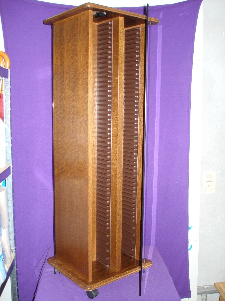 Prachtige eiken kast om CD's, audio cassettes en VHS video's, Enlèvement, Bois, CD, 75 à 150 disques