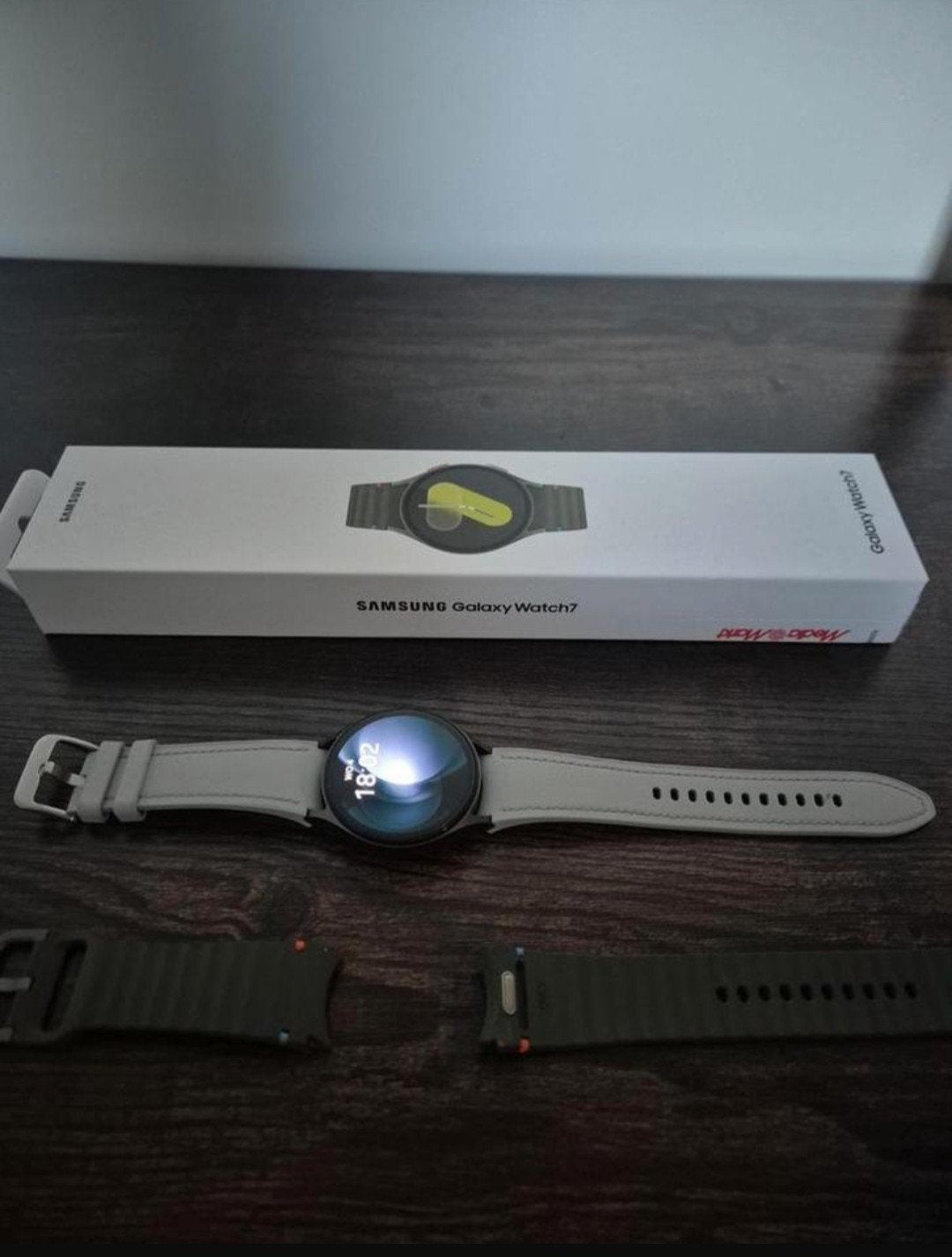 Montre Samsung Galaxy 7 par Mediamarkt, Neuf, Étanche, Gris, Enlèvement ou Envoi