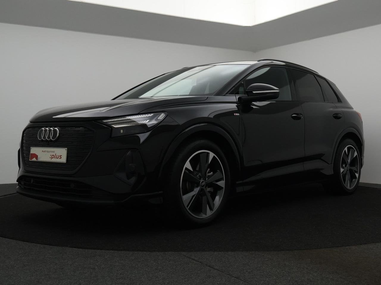 Audi Q4 e-tron AUDI Q4 45 3xS Line 286PK 82kWh *AUTOMAAT*LED, Autos, Achat, Boîte manuelle, Q4 e-tron, https://public.car-pass.be/vhr/74973e8f-5cce-453f-80f7-86e4ed8542be