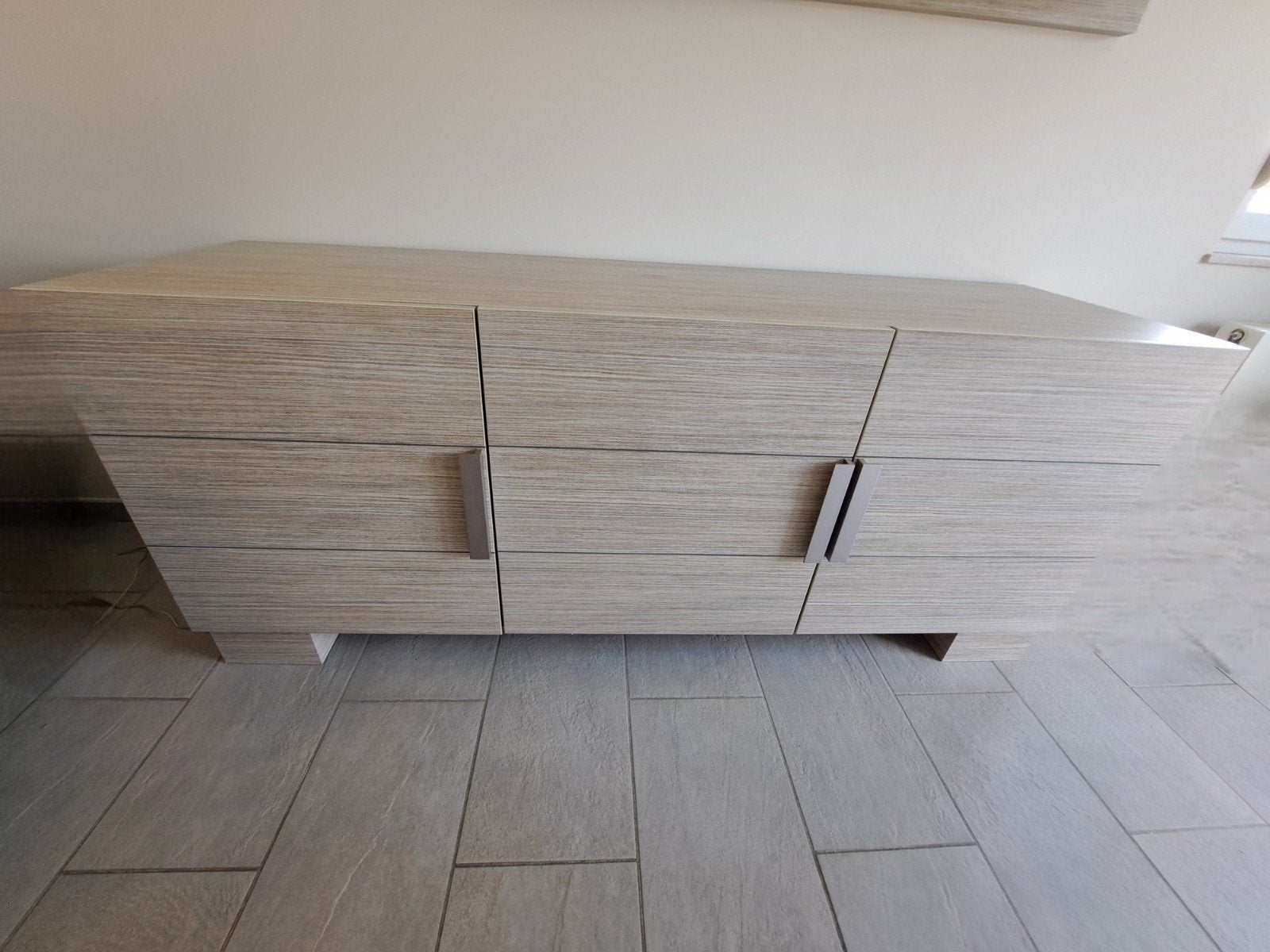 Eetkamer tafel 8 stoelen/dressoir/boekenplank en tv meube, Ophalen