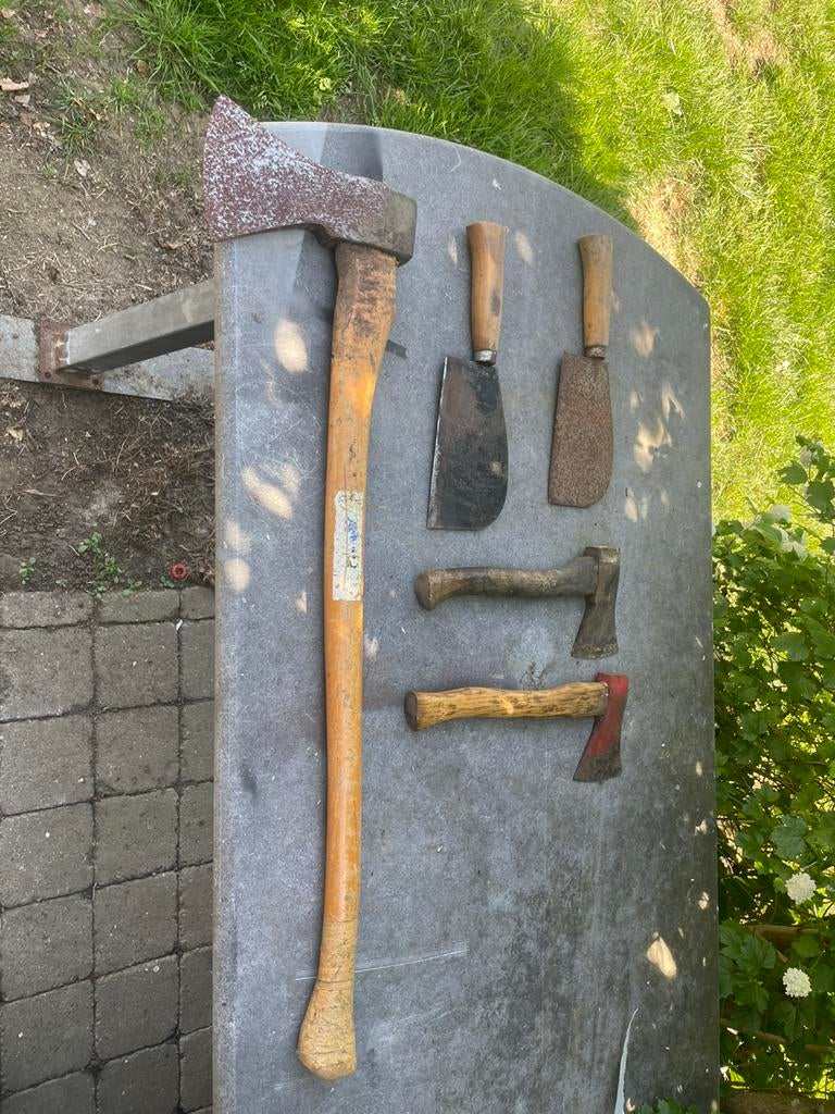Bijlen, Ophalen, Gebruikt, Bijl