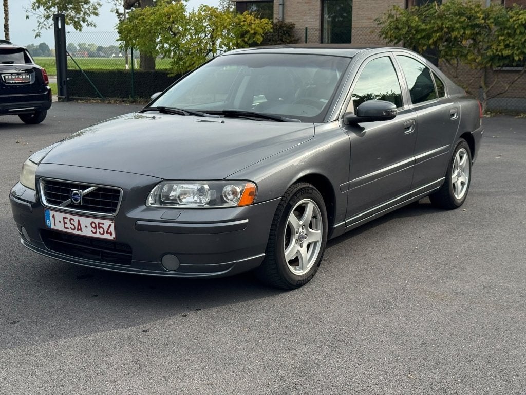 Volvo S60 2.4D - 5 CILINDERMOTOR - GOEDE STAAT, Voorwielaandrijving, 4 deurs, 93 kW, S60