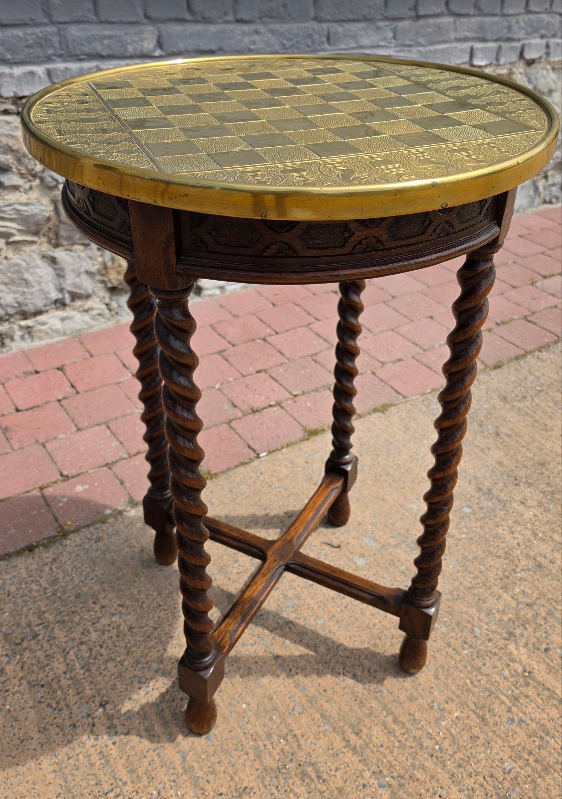 Table jeu d'échecs vintage ! Table d'appoint / guéridon, Antiquités & Art, Antiquités | Meubles | Tables, Enlèvement