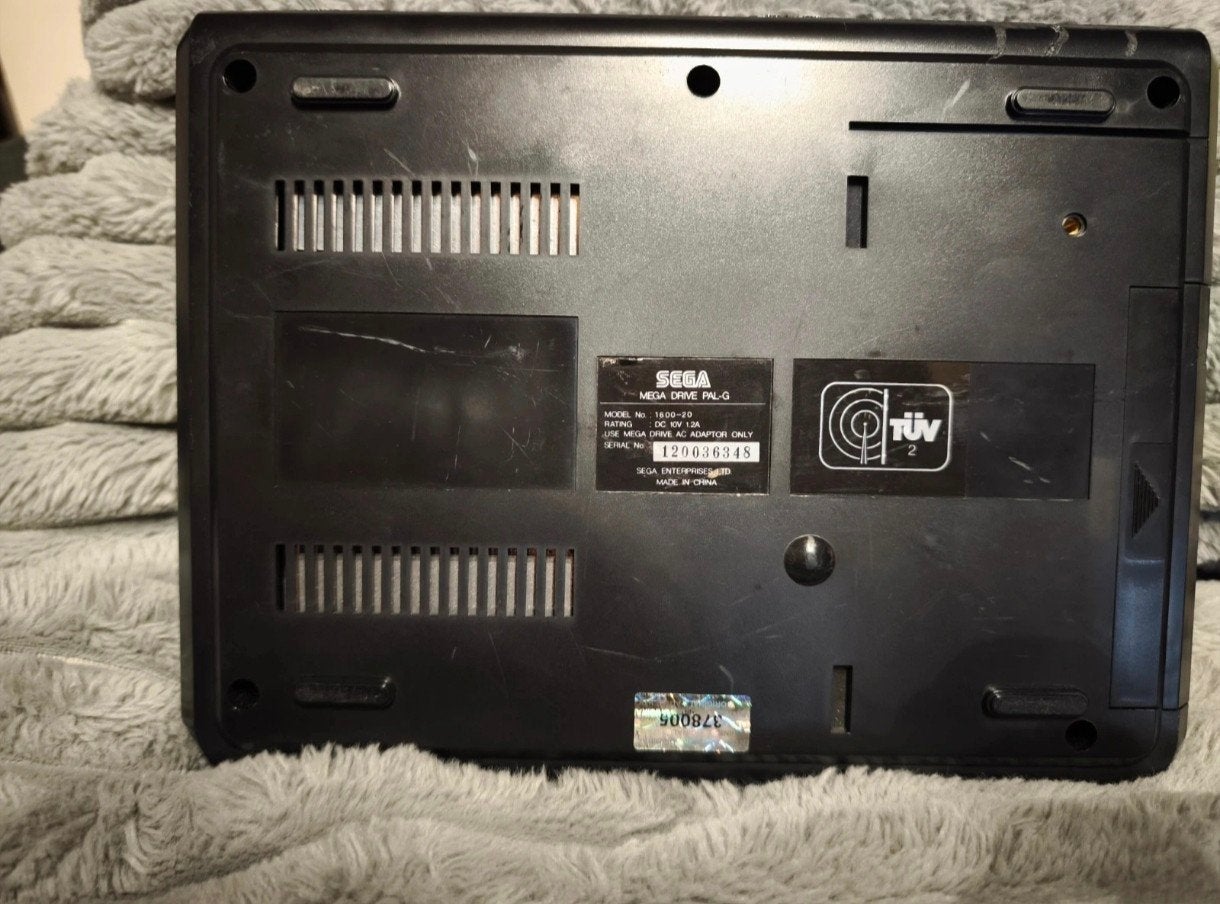console mega drive sega, Games en Spelcomputers, Ophalen of Verzenden, Gebruikt, Met 1 controller, Mega Drive