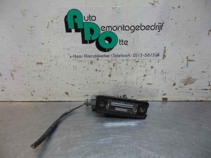 Eclairage immatriculation d'un Volkswagen Golf (Golf 04-), Volkswagen, -, 3 mois de garantie, Utilisé
