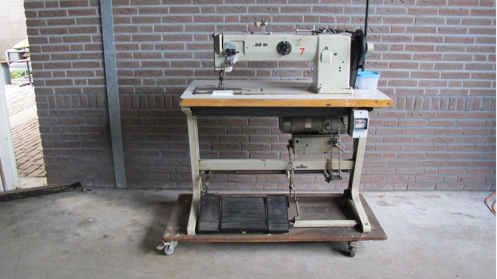 industriële naaimachine Adler 221-50-73, Niet ingevuld, Utilisé, Niet ingevuld, Niet ingevuld