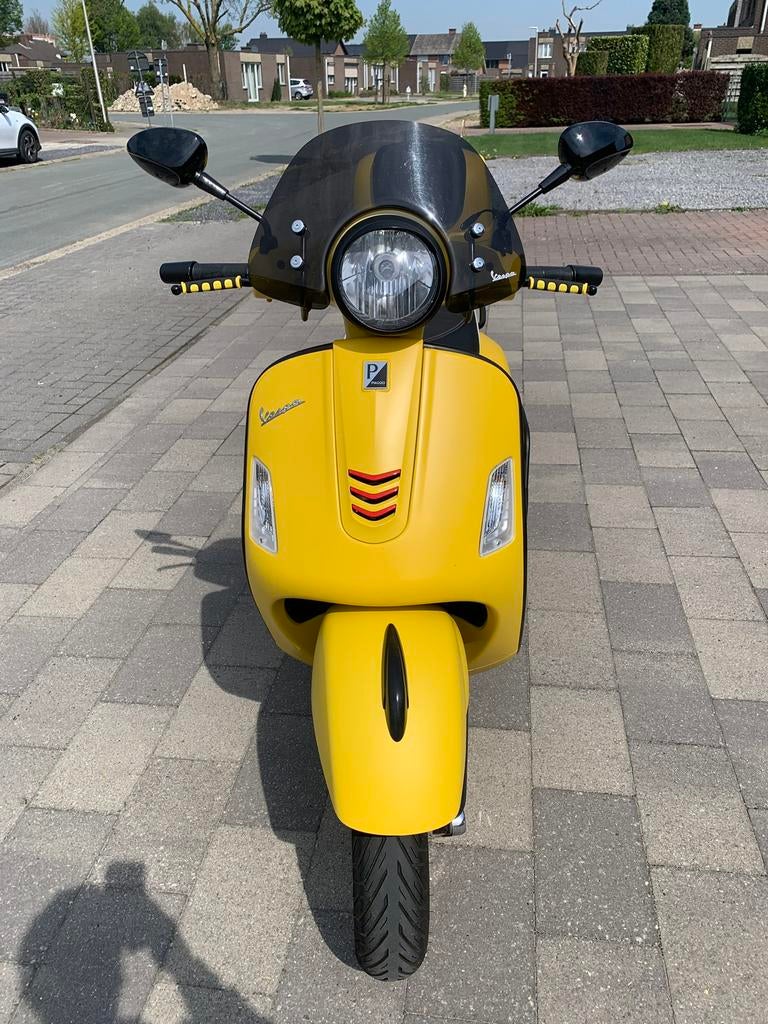 Vespa GTS Sport, Occasion, Automatique, 125 cm³, Jusqu'à 11 kW