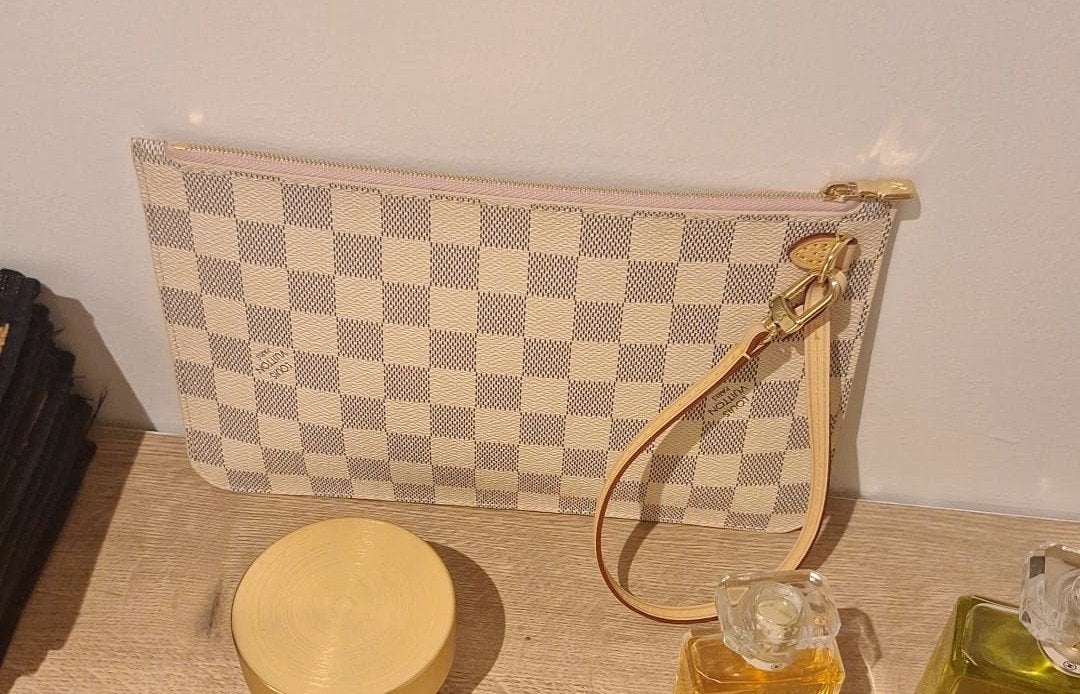 pochette Louis vuitton  nieuw damier azur, Handtassen en Accessoires, Ophalen of Verzenden, Nieuw, Blauw, Overige typen