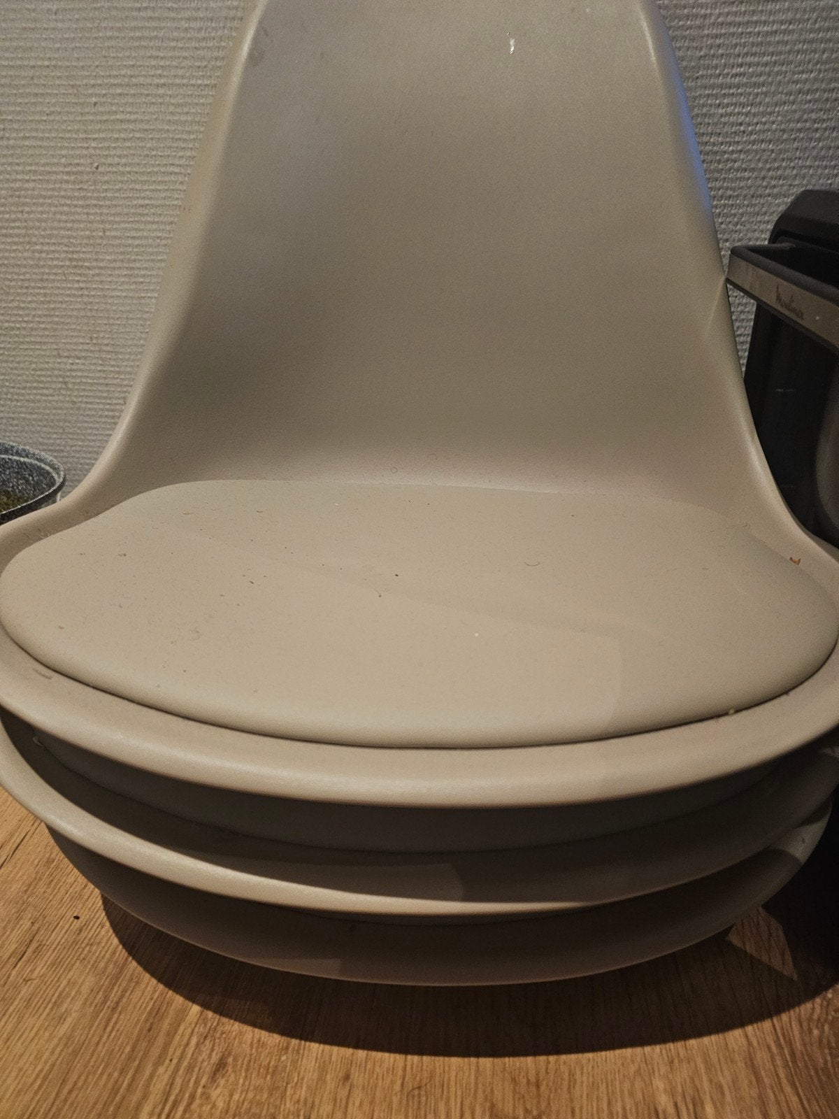 4 Stoelen, Ophalen