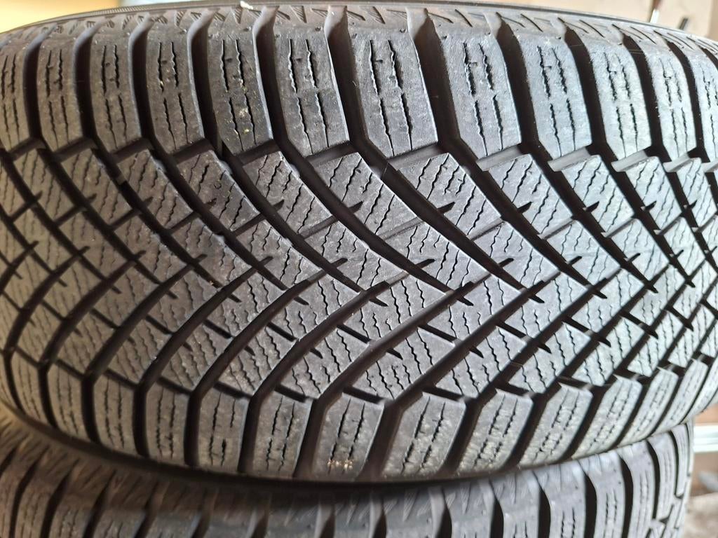 4 pneus d´hivers, Autos : Pièces & Accessoires, Enlèvement, Pneus hiver, Jante(s)