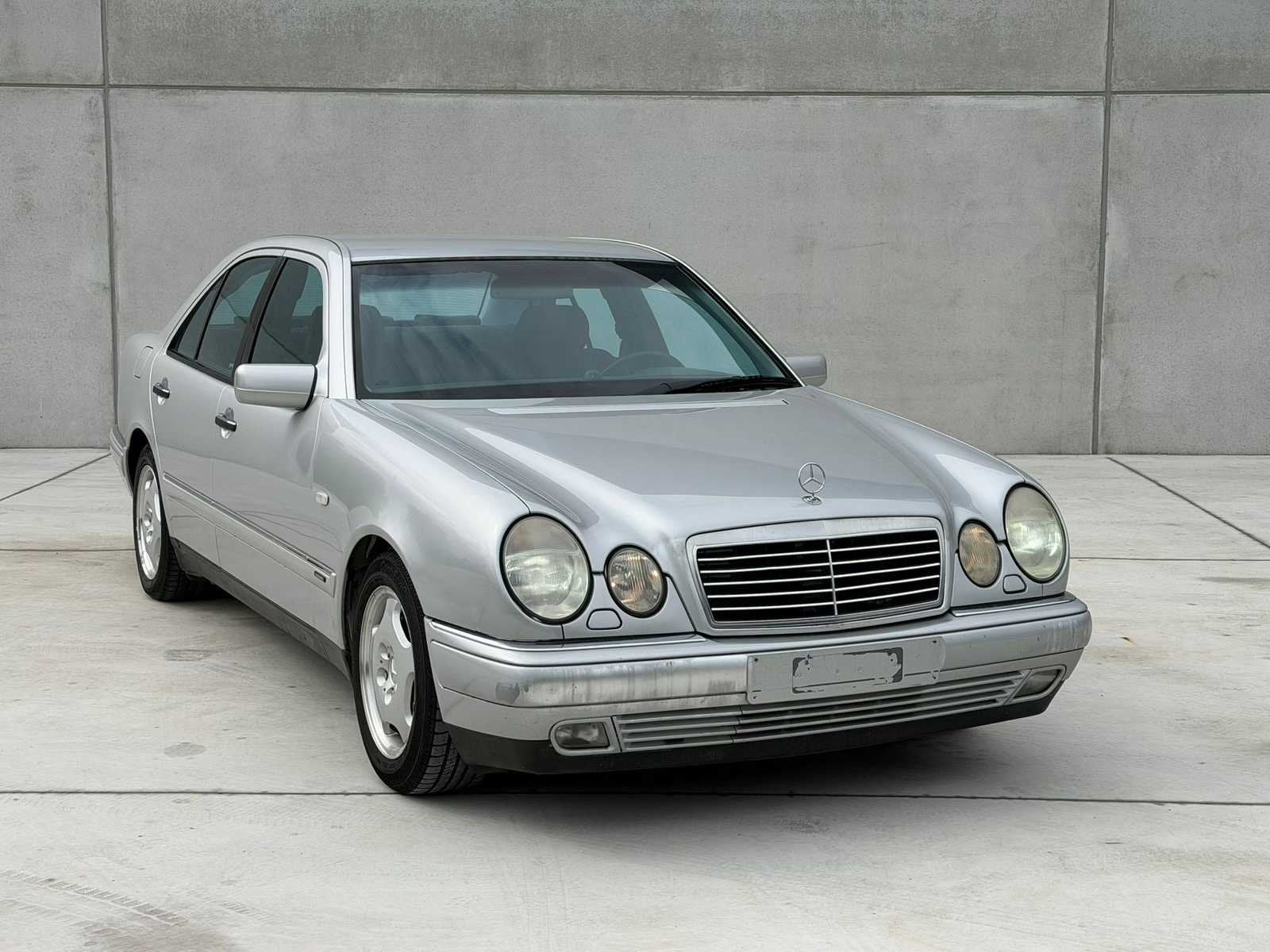 1999 Mercedes-Benz E250 turbo diesel avantgarde Personenauto, Auto's, Mercedes-Benz, Gebruikt, Bedrijf, Diesel, Overige carrosserie
