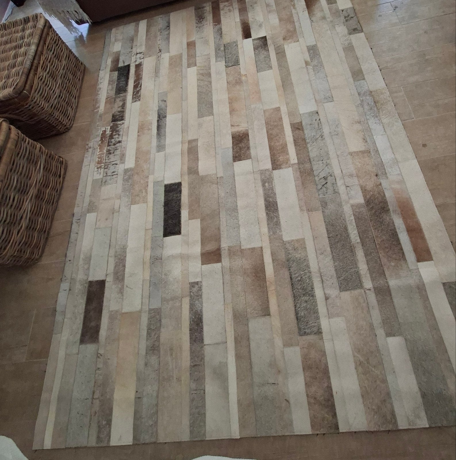 Modern tapijt, geitenlederstroken, 164 x 230 cm, Maison & Meubles, Ameublement | Revêtements de sol, Enlèvement, Tapis