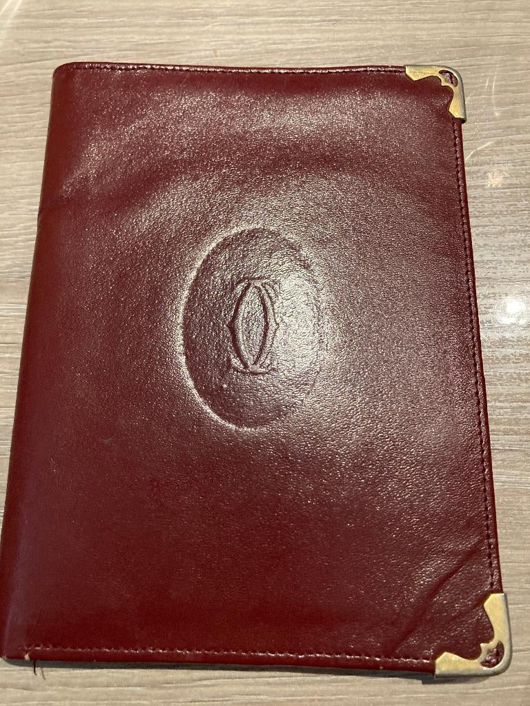 Vintage Cartier portefeuille–bordeaux leder–Must de Cartier, Handtassen en Accessoires, Portemonnees, Overige merken, Gebruikt