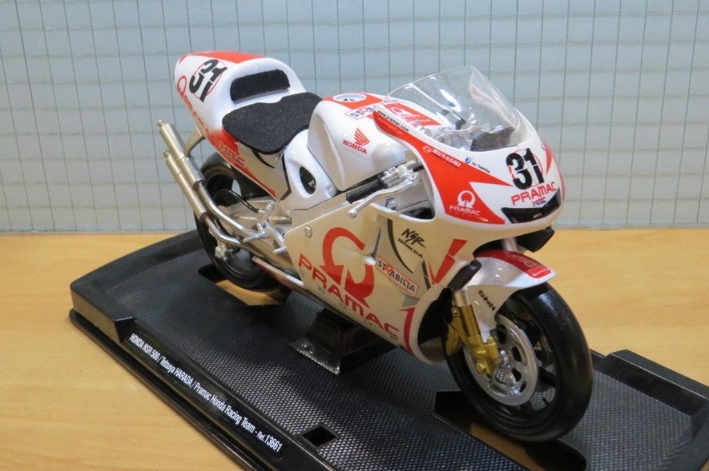 Tetsuya Harada Honda NSR500 2002 1:10 kuip is iets verkleurd, Ophalen of Verzenden, Nieuw, 1:9 t/m 1:12, Motor