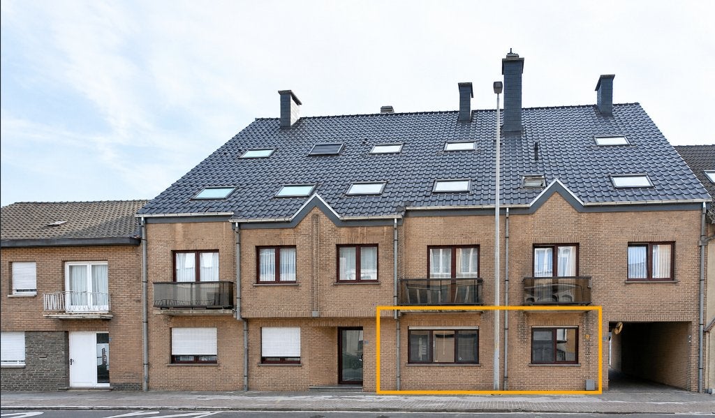 Appartement met garage, autostaanplaats en tuin, 50 m² of meer, Provincie Oost-Vlaanderen