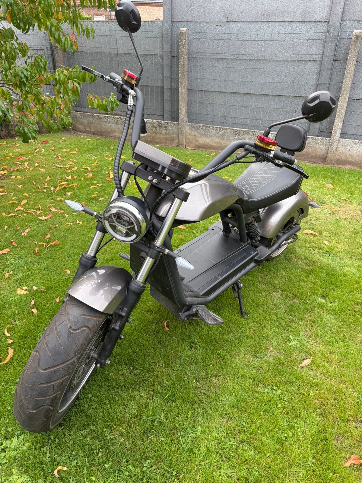 LUQI Cafecruiser elektrische brommer, Fietsen en Brommers, Ophalen, Zo goed als nieuw