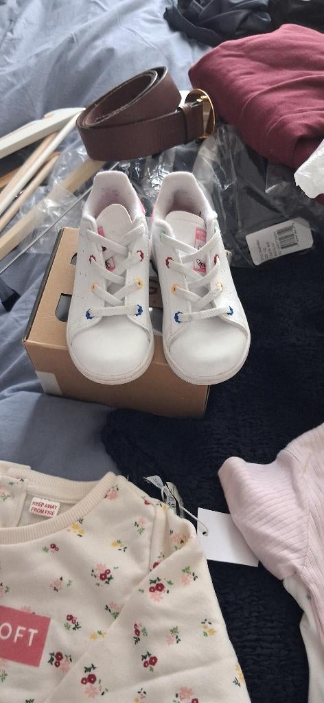 Adidas fille serie ello kiti 25, Adidas, Comme neuf, Enlèvement, Chaussures
