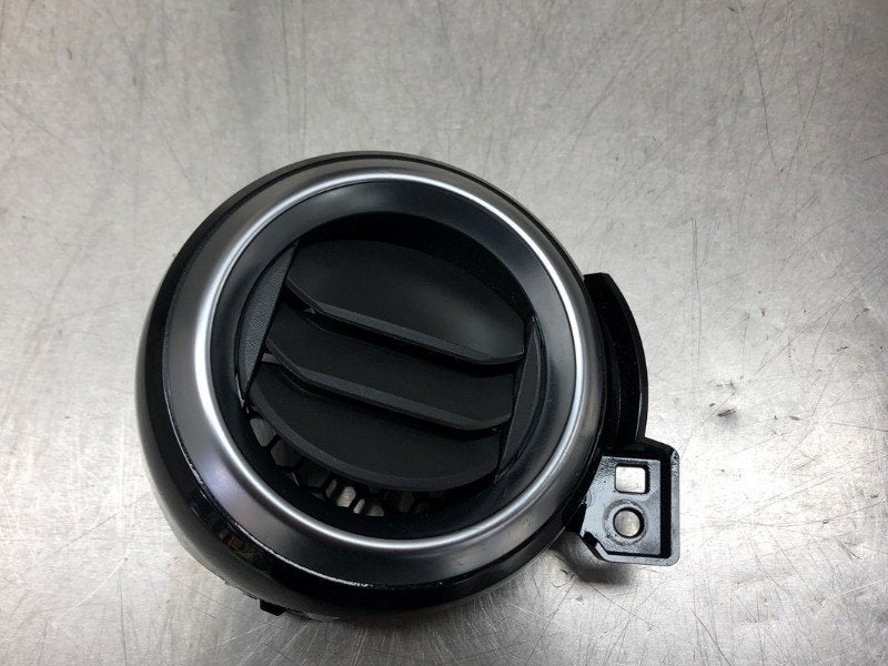 DIVERS Luchtrooster zijkant Nissan Micra (K14) (|00227374|), Utilisé, Nissan