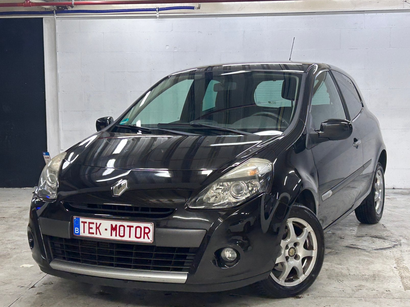 RENAULT CLIO 1.2 BENZINE, GEKEURD, AIRCO, IN NIEUW STAAT, Handgeschakeld, 74 kW, 1200 cc, 3 deurs