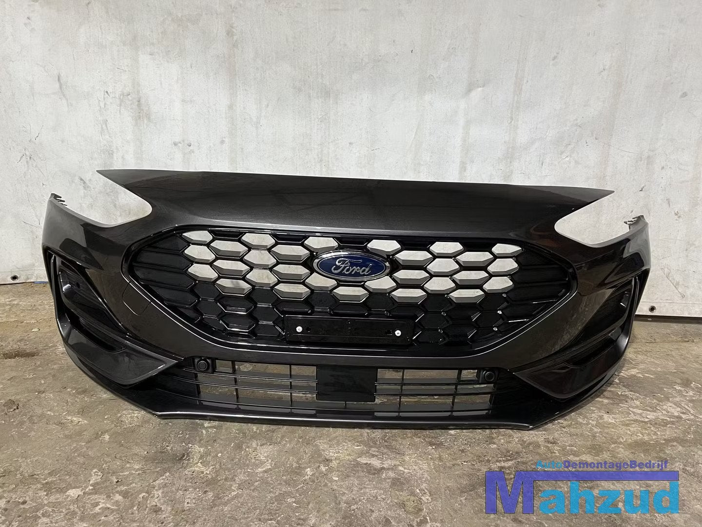FORD FOCUS 4 MK4 St line Grijs voorbumper 2022+, Auto-onderdelen, Gebruikt, Voor, Info@ford.com, Ford