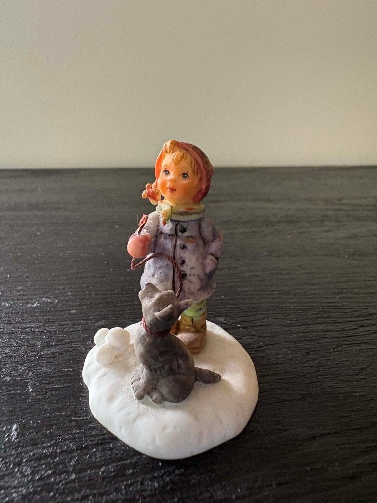 Hummel Goebel miniatuur, Ophalen of Verzenden, Zo goed als nieuw, Hummel