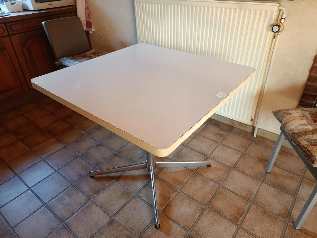 Vintage sixties eettafel, Huis en Inrichting, Tafels | Eettafels, Ophalen
