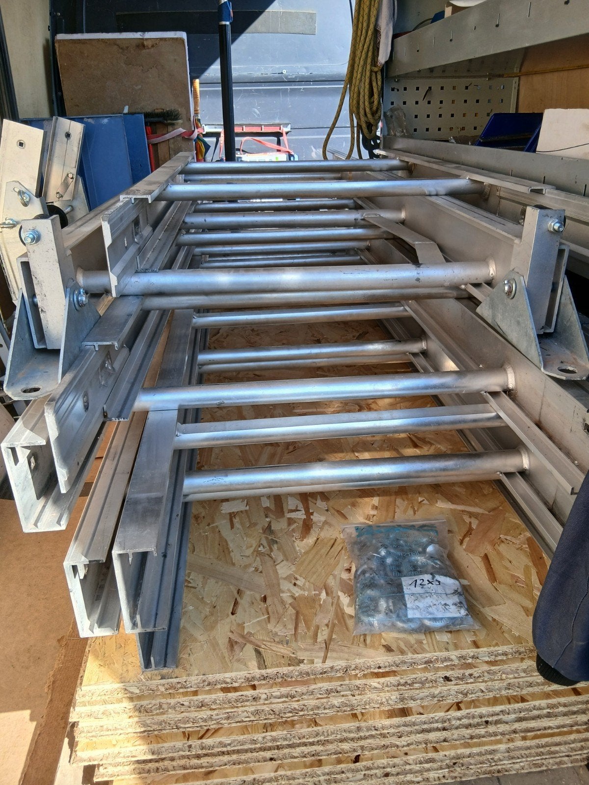 Monte-charge tuiles GEDA LIFT COMFORT 250KG année 2025., Bricolage & Construction, Enlèvement