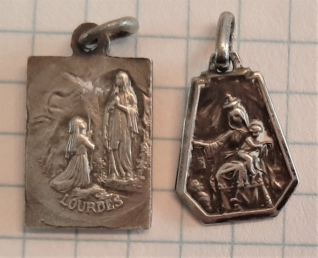 Te koop: Mooie oude scapuliers., Enlèvement