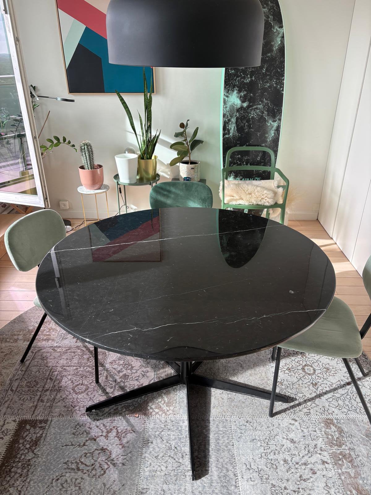Furnified ronde tafel - 125cm - zwart marmer, Huis en Inrichting, Tafels | Eettafels, Ophalen, Overige materialen, Modern., Gebruikt