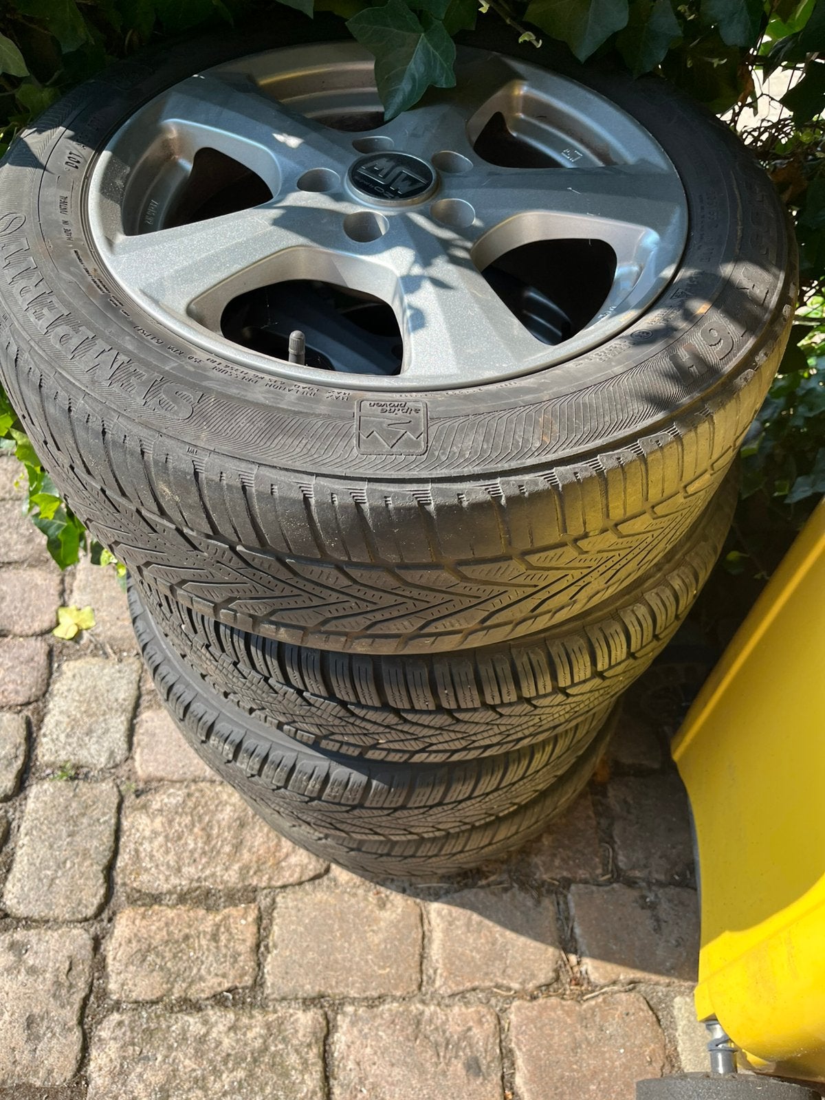 Pneu de voiture 4 x 205/55 R16 H  jantes en aluminium Dotz, Enlèvement, Comme neuf