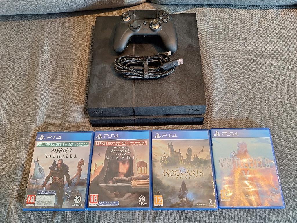PS4 met controller en 4 games, Games en Spelcomputers, Ophalen, Gebruikt, Met 1 controller, Met games