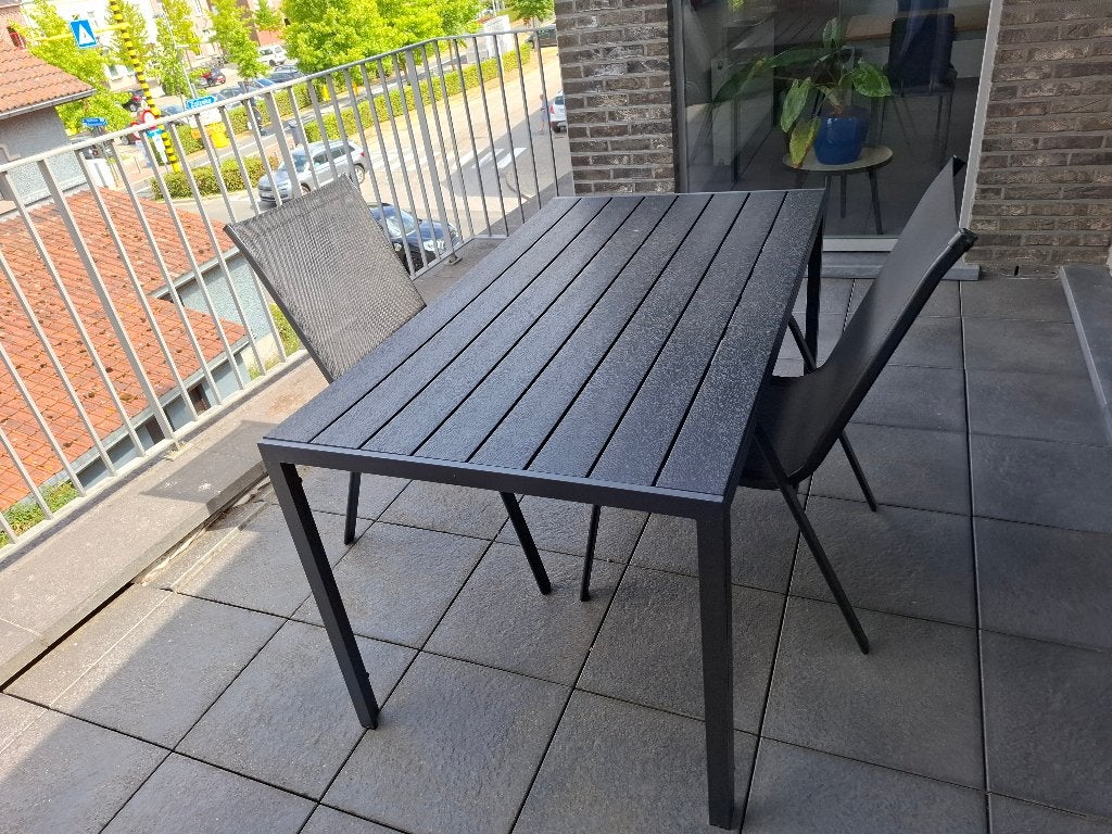 Table avec 2 chaises d'extérieur, Enlèvement, Comme neuf