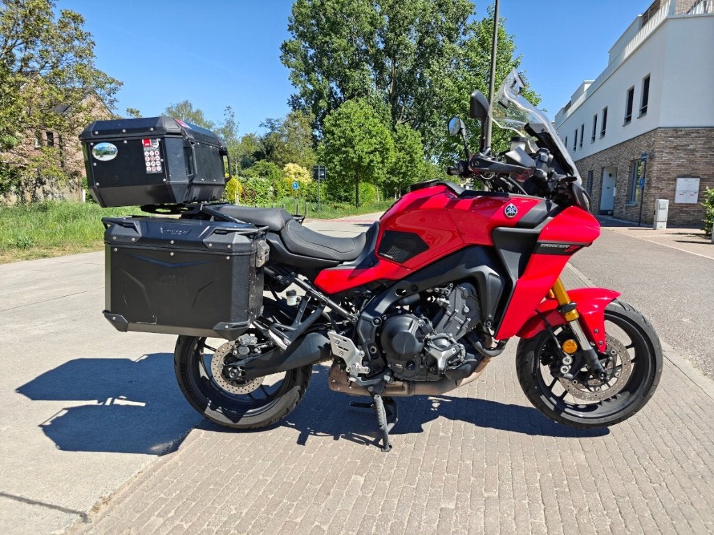 Yamaha Tracer 9GT (2022), rood, Motoren, 899 cc, Motorrijbewijs A, Gebruikt, 3 cilinders