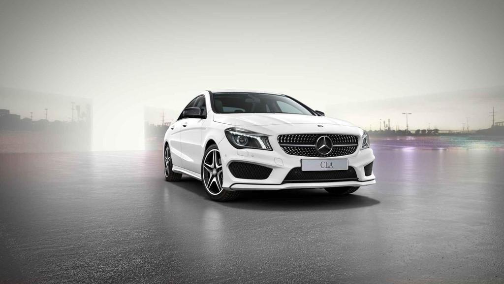Mercedes-Benz CLA-klasse 180 D Coupé AMG Line Night Pack |, Auto's, Mercedes-Benz, Stof, Gebruikt, Euro 6, Wit