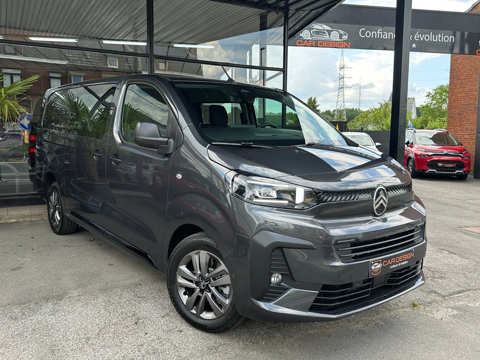 Citroën Jumpy 6pl / 2.2hdi / 2026 / 1000km / full options.., Autos, Citroën, Argent ou Gris, Achat, Euro 6, Noir