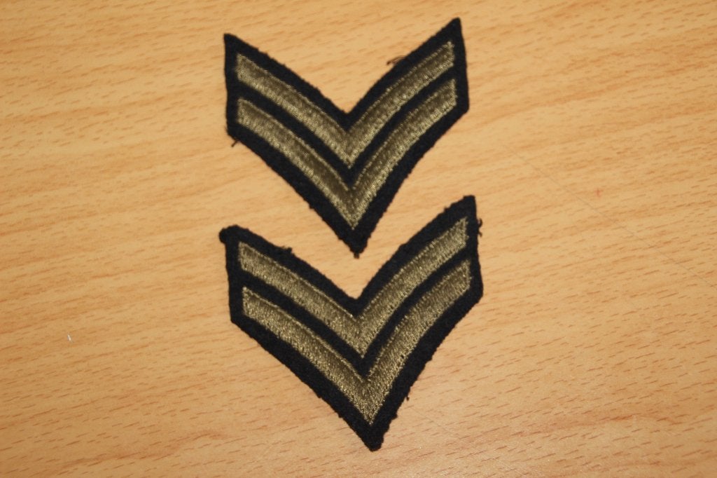 US WW2 paar graden  'Corporal', Verzamelen, Militaria | Tweede Wereldoorlog, Verzenden, Landmacht, Kleding of Schoenen